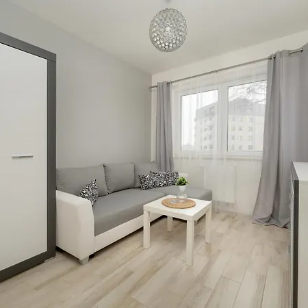 Quiet With Balcony Zakladowa By Renters Apartament