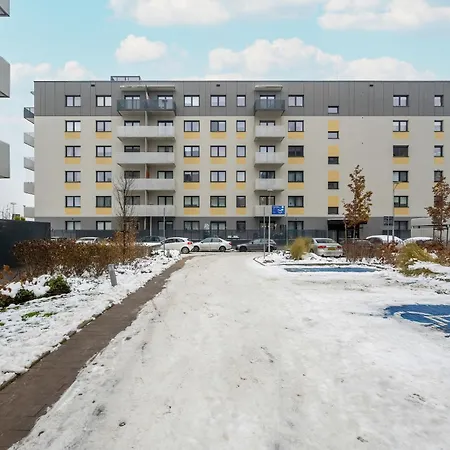 Quiet With Balcony Zakladowa By Renters Daire *