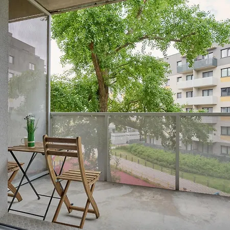 Daire Quiet With Balcony Zakladowa By Renters *